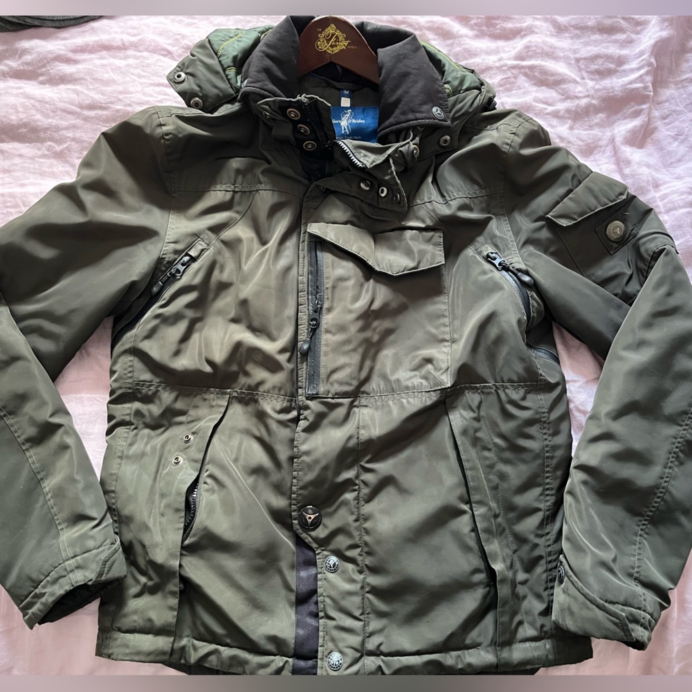 Sailors and Brides winter jacket. Men size medium. Could be a women’s large.